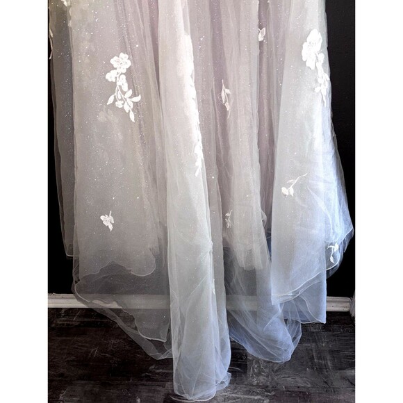 David's Bridal Women's Galina Signature Wedding Dress Size 14 Embroidered - Picture 6 of 16